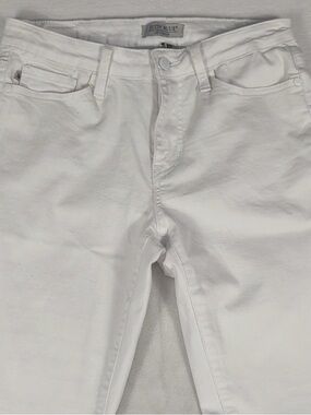 Judy Blue White Mid-Rise Denim 9/29